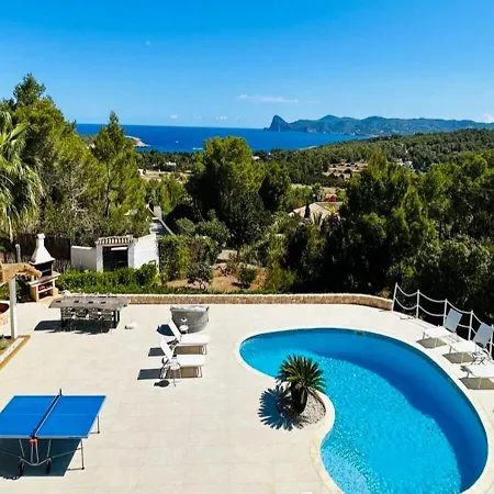 فيلة La Ibiza